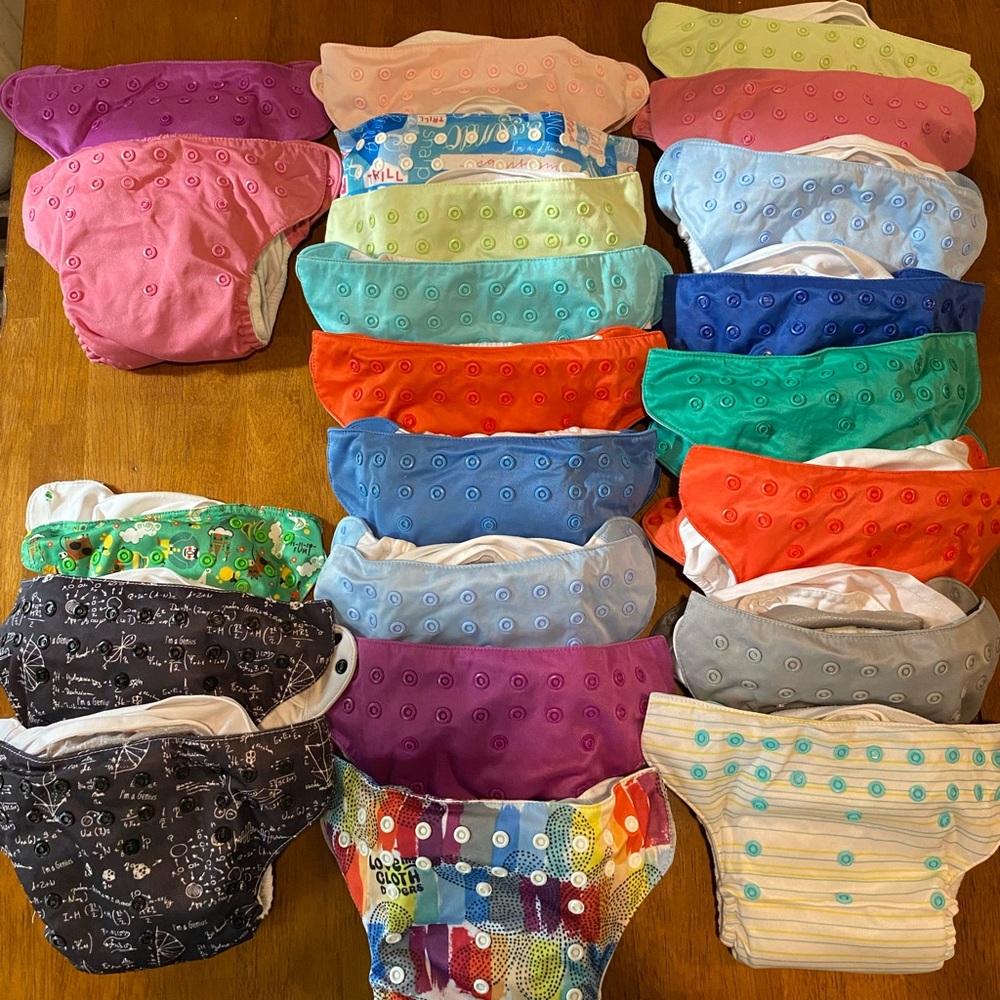 Bum Genius cloth diapers - excellent condition!